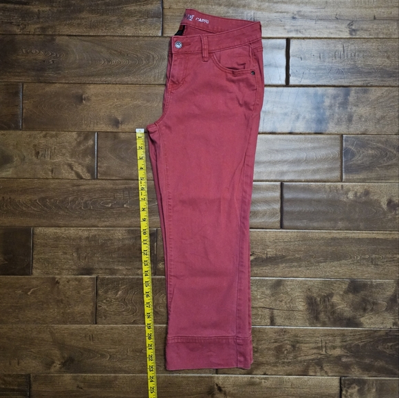 NWOT: Apt. 9 capris size 6 - Picture 8 of 15